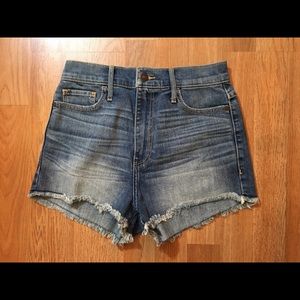 Abercrombie & Fitch Denim Jean shorts W 25”
